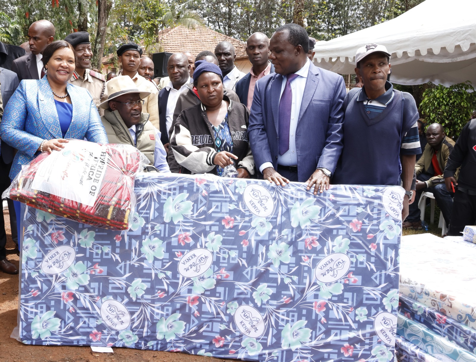 MITI DONATES 10 TONNES OF AID TO FLOOD VICTIMS